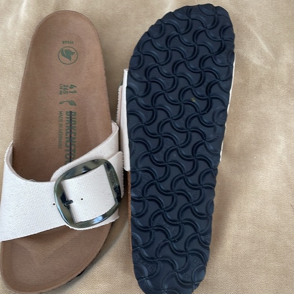 Birkenstock Madrid Vegan Slide size 41 Brand New Without Box - Picture 3 of 5